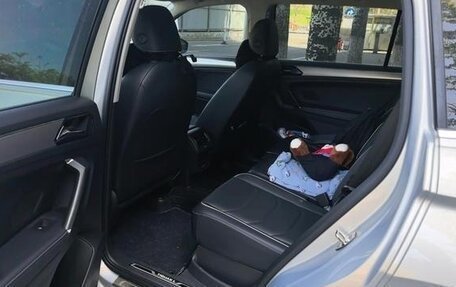 Volkswagen Tiguan II, 2023 год, 2 500 000 рублей, 12 фотография