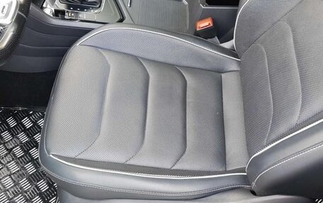 Volkswagen Tiguan II, 2023 год, 2 500 000 рублей, 17 фотография