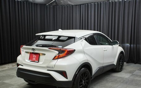 Toyota C-HR I рестайлинг, 2018 год, 2 150 000 рублей, 4 фотография