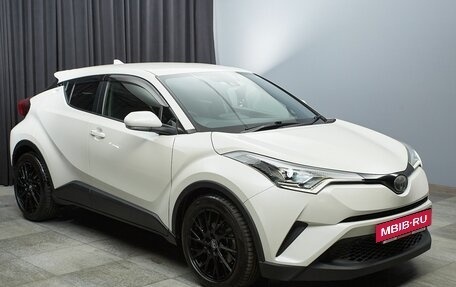 Toyota C-HR I рестайлинг, 2018 год, 2 150 000 рублей, 3 фотография