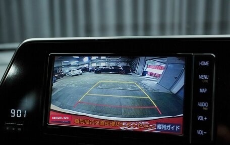 Toyota C-HR I рестайлинг, 2018 год, 2 150 000 рублей, 17 фотография