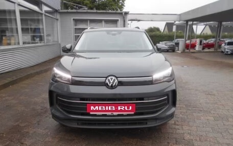 Volkswagen Tiguan, 2025 год, 5 970 299 рублей, 3 фотография