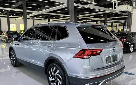 Volkswagen Tiguan II, 2023 год, 2 750 000 рублей, 4 фотография