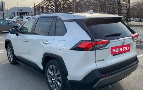 Toyota RAV4, 2019 год, 3 489 000 рублей, 6 фотография