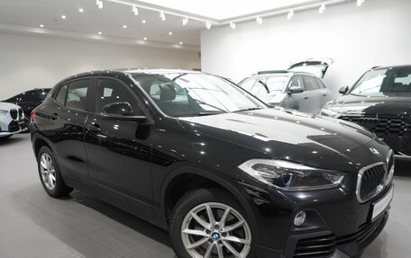 BMW X2, 2019 год, 2 880 000 рублей, 3 фотография