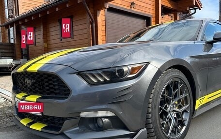 Ford Mustang VI рестайлинг, 2017 год, 3 500 000 рублей, 7 фотография