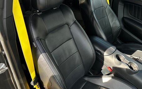 Ford Mustang VI рестайлинг, 2017 год, 3 500 000 рублей, 33 фотография