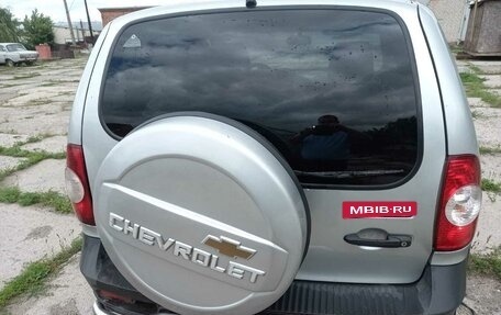 Chevrolet Niva I рестайлинг, 2017 год, 500 000 рублей, 2 фотография