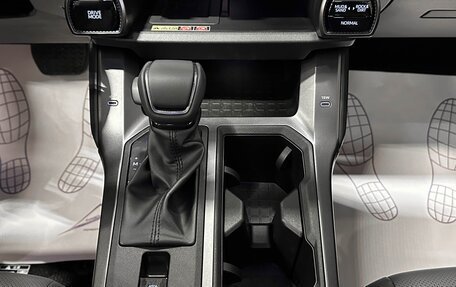 Toyota RAV4, 2026 год, 4 300 000 рублей, 24 фотография