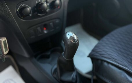 Renault Logan II, 2017 год, 620 000 рублей, 16 фотография