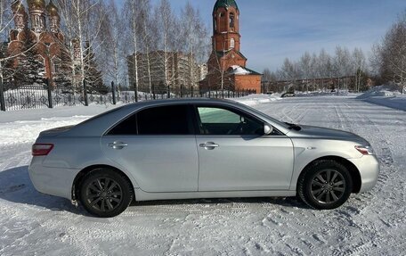 Toyota Camry, 2006 год, 750 000 рублей, 2 фотография