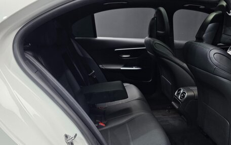 Mercedes-Benz C-Класс, 2022 год, 4 200 000 рублей, 13 фотография