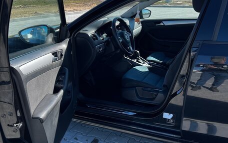 Volkswagen Jetta VI, 2013 год, 880 000 рублей, 14 фотография