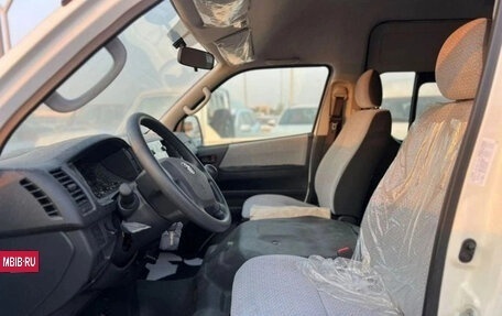 Toyota HiAce H200, 2024 год, 5 000 000 рублей, 12 фотография