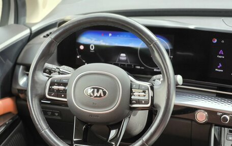 KIA Carnival, 2021 год, 4 950 000 рублей, 21 фотография