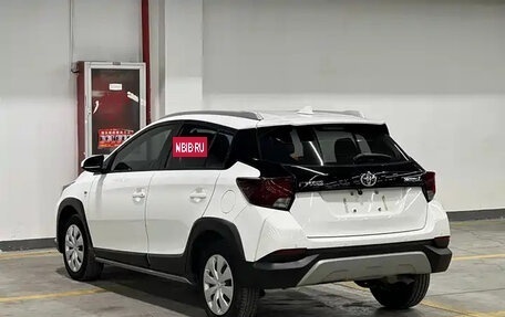 Toyota Yaris, 2022 год, 1 120 000 рублей, 4 фотография