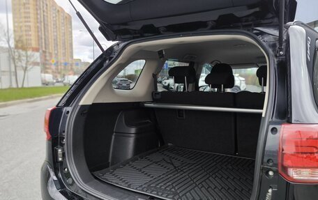 Mitsubishi Outlander III рестайлинг 3, 2022 год, 2 500 000 рублей, 9 фотография