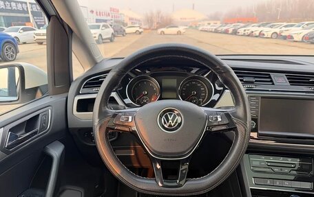 Volkswagen Touran III, 2022 год, 1 520 000 рублей, 10 фотография