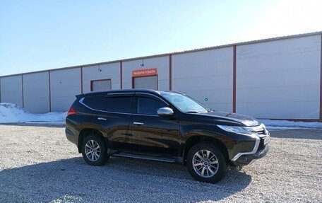 Mitsubishi Pajero Sport III рестайлинг, 2018 год, 3 200 000 рублей, 7 фотография