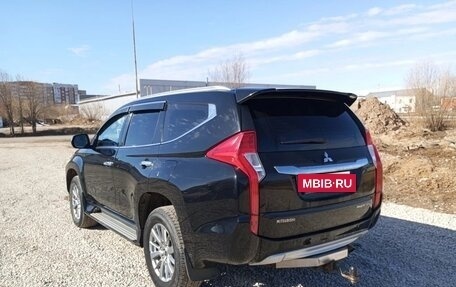 Mitsubishi Pajero Sport III рестайлинг, 2018 год, 3 200 000 рублей, 3 фотография