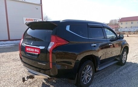 Mitsubishi Pajero Sport III рестайлинг, 2018 год, 3 200 000 рублей, 6 фотография