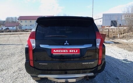 Mitsubishi Pajero Sport III рестайлинг, 2018 год, 3 200 000 рублей, 5 фотография