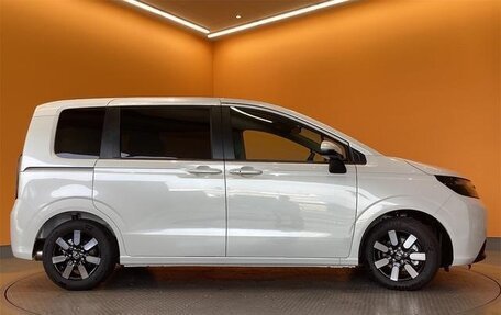 Honda Freed, 2026 год, 1 950 548 рублей, 2 фотография