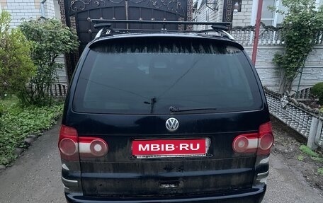 Volkswagen Sharan I рестайлинг, 2005 год, 650 000 рублей, 1 фотография