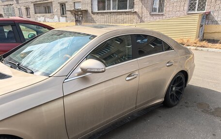 Mercedes-Benz CLS, 2006 год, 925 000 рублей, 2 фотография