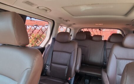 Hyundai Grand Starex Grand Starex I рестайлинг 2, 2018 год, 4 500 000 рублей, 14 фотография