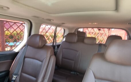 Hyundai Grand Starex Grand Starex I рестайлинг 2, 2018 год, 4 500 000 рублей, 13 фотография