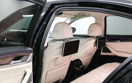 BMW 5 серия, 2019 год, 2 650 000 рублей, 36 фотография