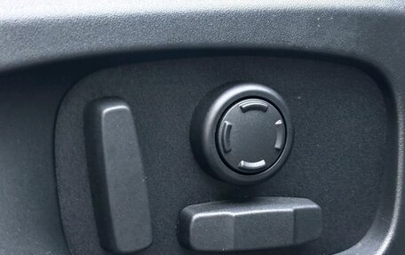 Land Rover Discovery Sport I рестайлинг, 2018 год, 2 599 000 рублей, 19 фотография