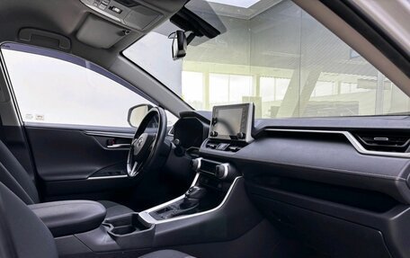 Toyota RAV4, 2021 год, 3 999 000 рублей, 11 фотография