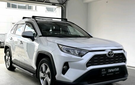 Toyota RAV4, 2021 год, 3 999 000 рублей, 3 фотография