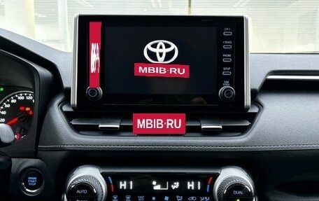 Toyota RAV4, 2021 год, 3 999 000 рублей, 15 фотография