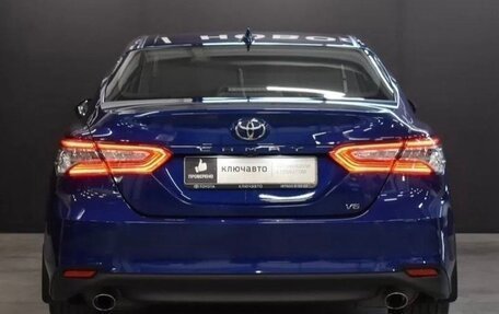 Toyota Camry, 2021 год, 3 600 000 рублей, 4 фотография