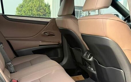 Lexus ES VII, 2025 год, 4 335 202 рублей, 5 фотография