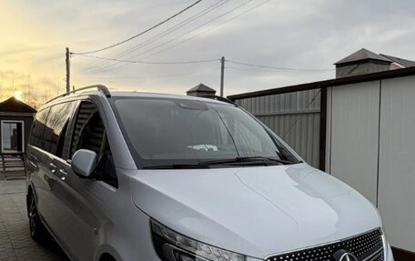 Mercedes-Benz Vito, 2021 год, 7 000 000 рублей, 3 фотография