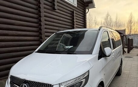 Mercedes-Benz Vito, 2021 год, 7 000 000 рублей, 2 фотография