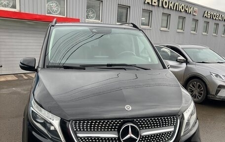 Mercedes-Benz V-Класс, 2018 год, 4 100 000 рублей, 1 фотография
