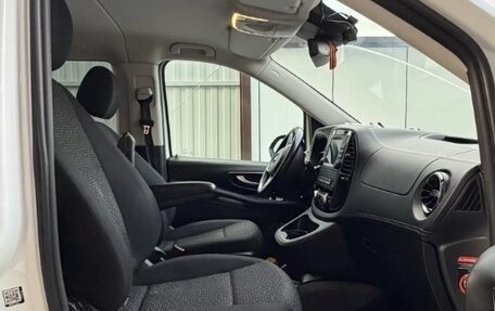 Mercedes-Benz Vito, 2021 год, 7 000 000 рублей, 10 фотография