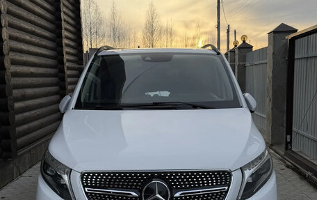 Mercedes-Benz Vito, 2021 год, 7 000 000 рублей, 13 фотография