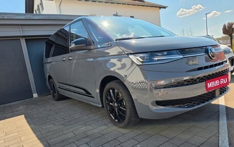 Volkswagen Multivan, 2022 год, 4 338 612 рублей, 1 фотография