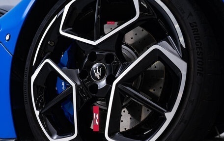 Maserati MC20, 2024 год, 28 200 000 рублей, 15 фотография