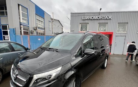 Mercedes-Benz V-Класс, 2018 год, 4 100 000 рублей, 3 фотография