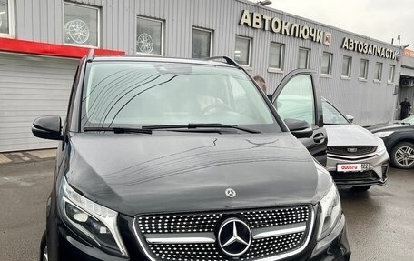 Mercedes-Benz V-Класс, 2018 год, 4 100 000 рублей, 8 фотография