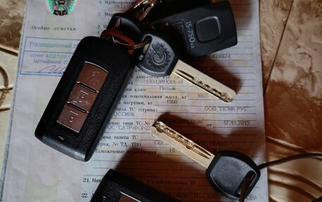 Mitsubishi Outlander III рестайлинг 3, 2016 год, 1 550 000 рублей, 8 фотография