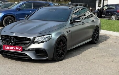 Mercedes-Benz E-Класс AMG, 2017 год, 5 470 000 рублей, 6 фотография