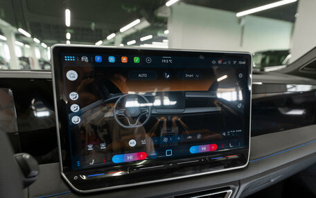 Volkswagen Tiguan, 2026 год, 4 800 000 рублей, 24 фотография